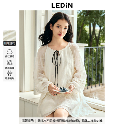 【商场同款】乐町清透镂空A版俏皮连衣裙秋新款娃娃裙C1FAE3422