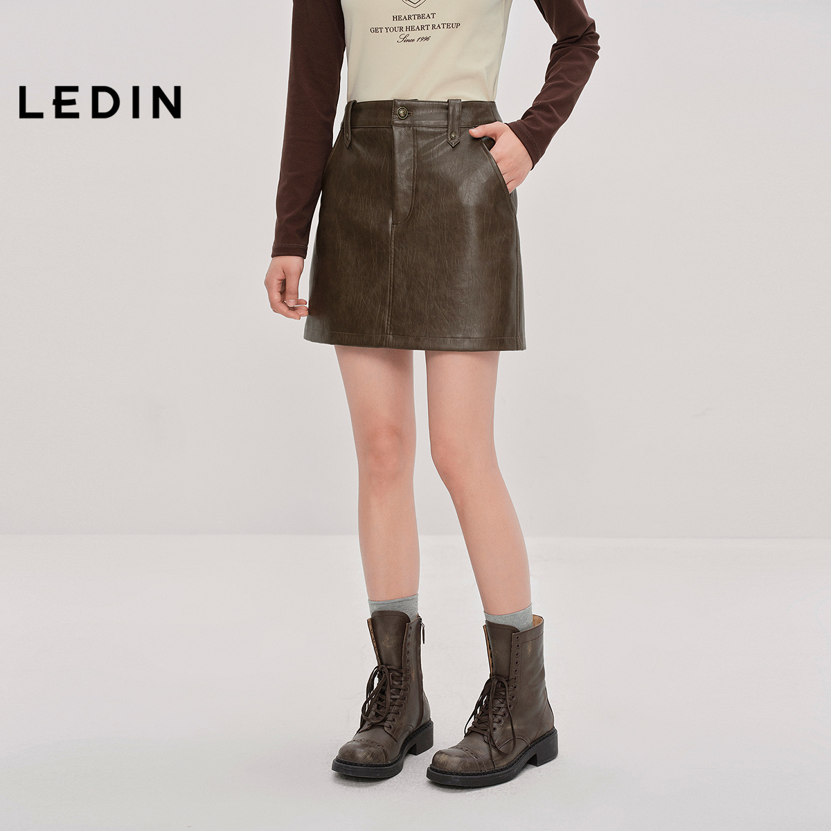 【商场同款】乐町甜酷A字短裙秋季新款咖色辣妹半身裙C2GEF3505