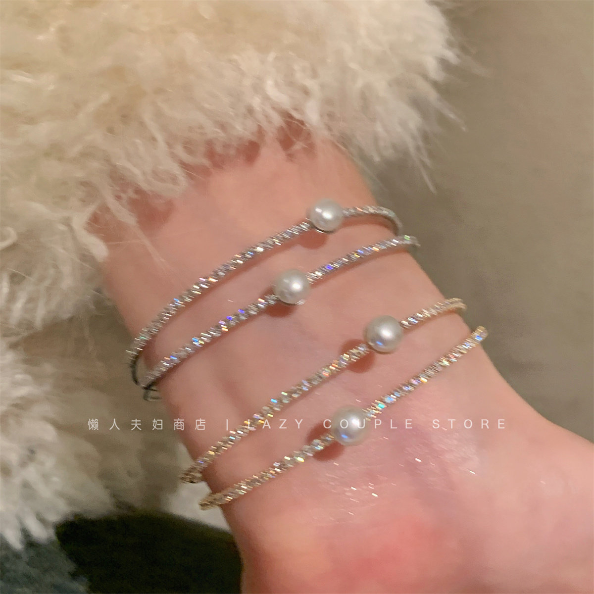 气质拿捏仿珍珠锆石精致爆闪双层开口手镯女小众轻奢时尚闺蜜手环