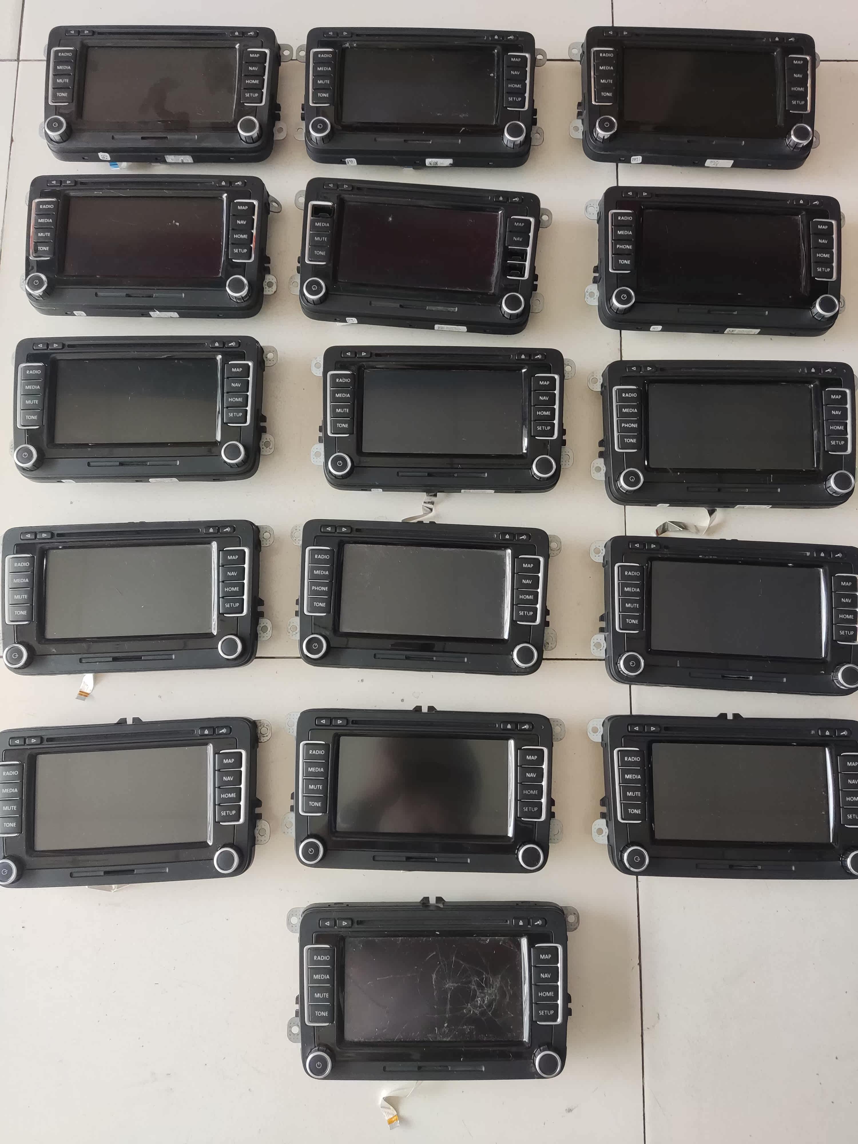 大众RNS510 拆车件  显示屏 DVD机芯 排线 SD卡卡槽 电源块 按键