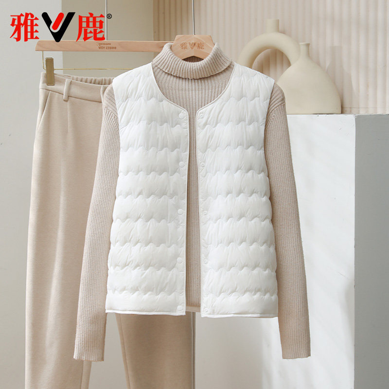 雅鹿短款圆领轻薄羽绒服