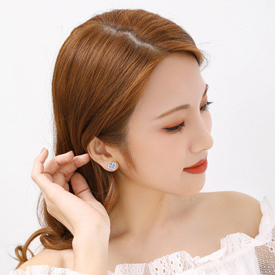 耳钉女纯银新款潮爱心元素高级感2020年耳饰女采用施华耳环洛世奇