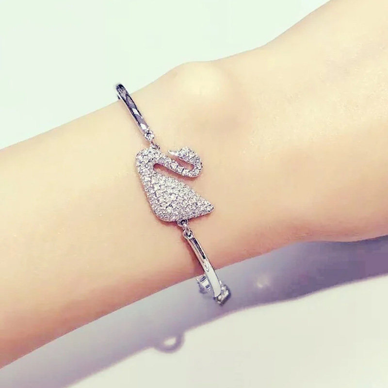 款小生日手镯礼物施华天鹅水晶洛世奇项链女手链女七夕经典情人节