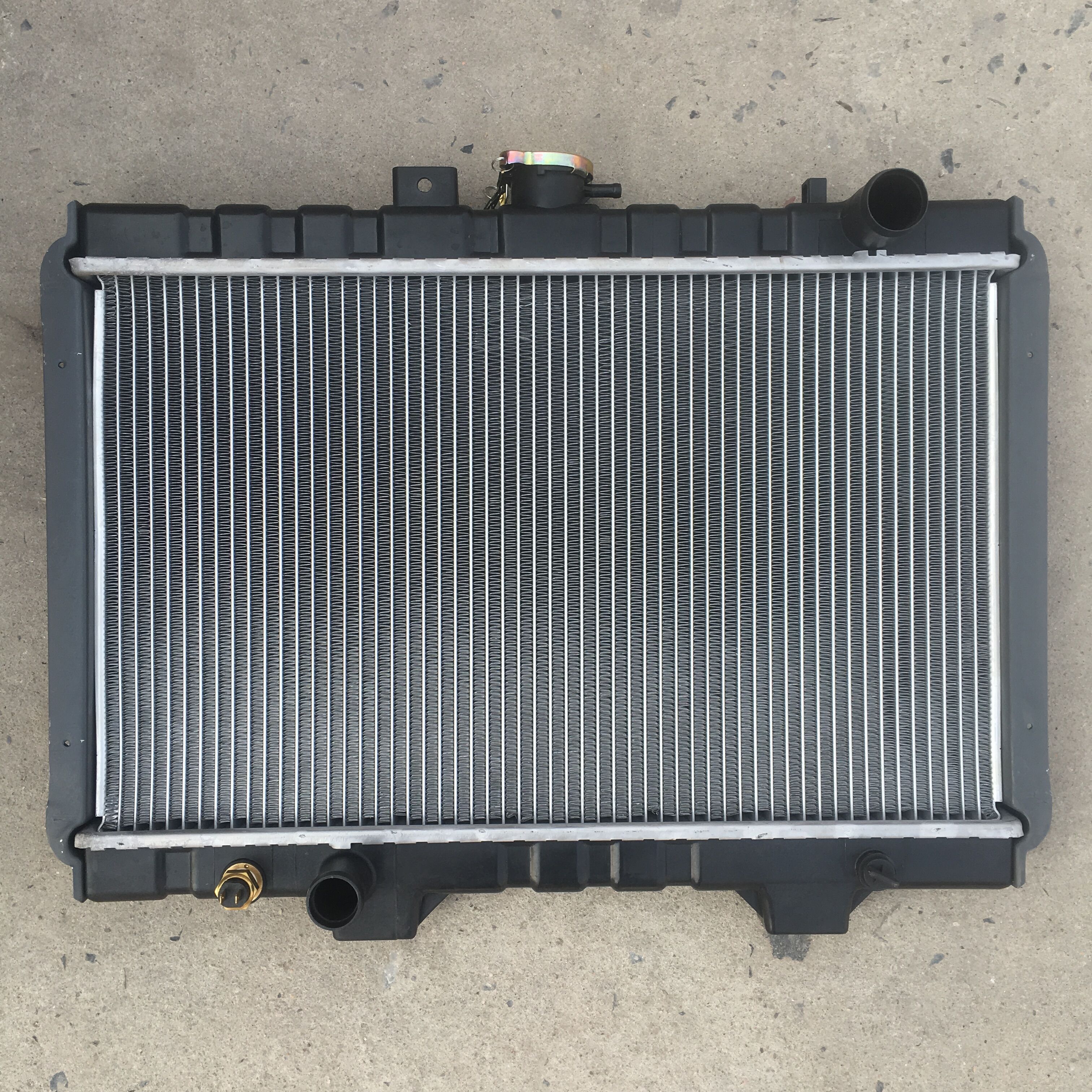 北汽北京吉普212/2023/2024/战旗/角斗士水箱散热器铝制