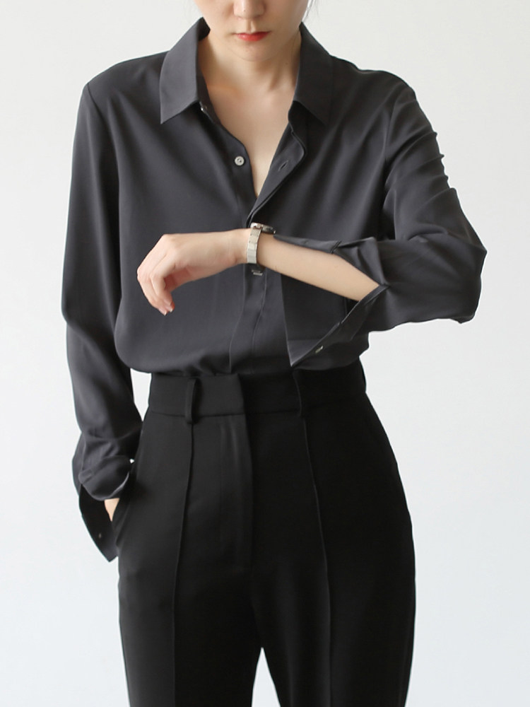 小众高级感缎面黑色衬衫女2026春秋新款J垂感轻熟职业气质长袖衬