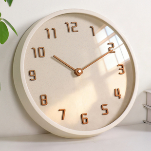 新款简约挂钟家用客厅静音卧室现代风时钟挂墙高级感极简钟表