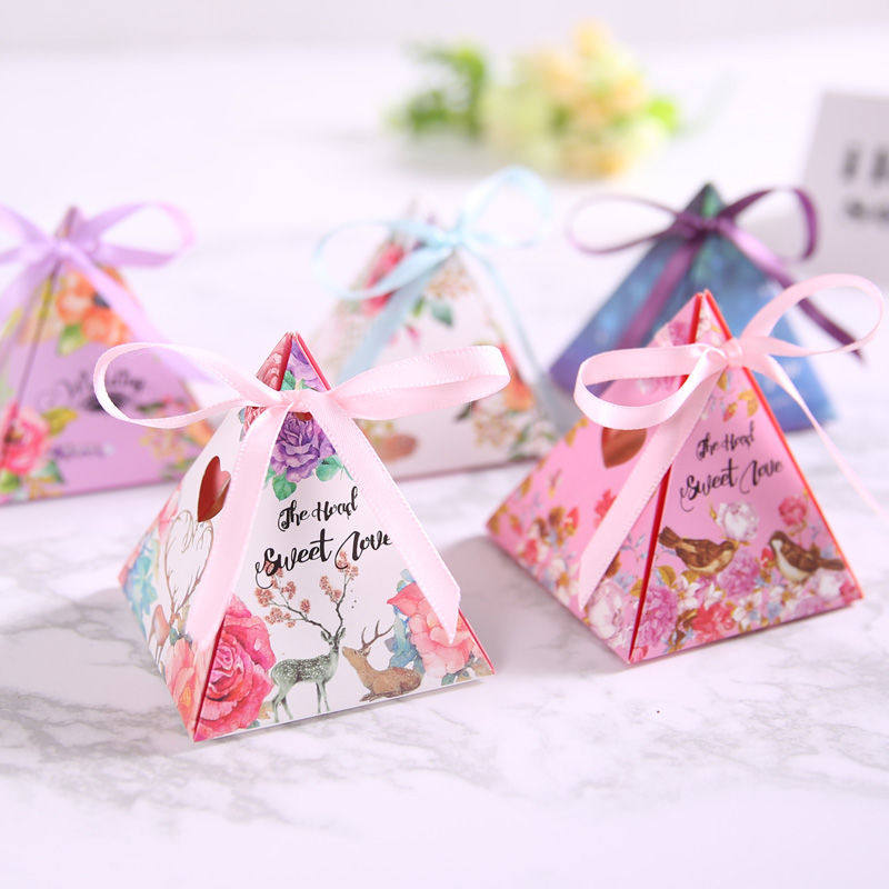 100個裝三角喜糖盒糖果盒創意個性糖盒紙盒婚慶用品在類目 節慶用品/禮品, 糖盒/糖盒配件中 - 來自Buy2taobao.com提供專業的淘寶代購服務