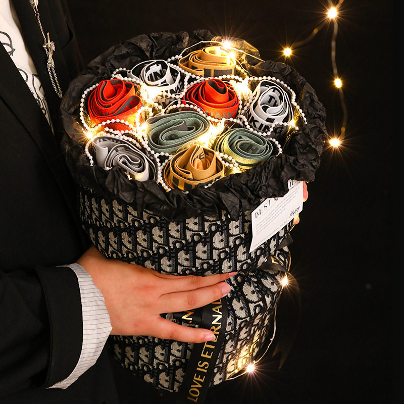 情人节礼物送男朋友内裤花束送男友老公礼盒高级感创意生日礼品