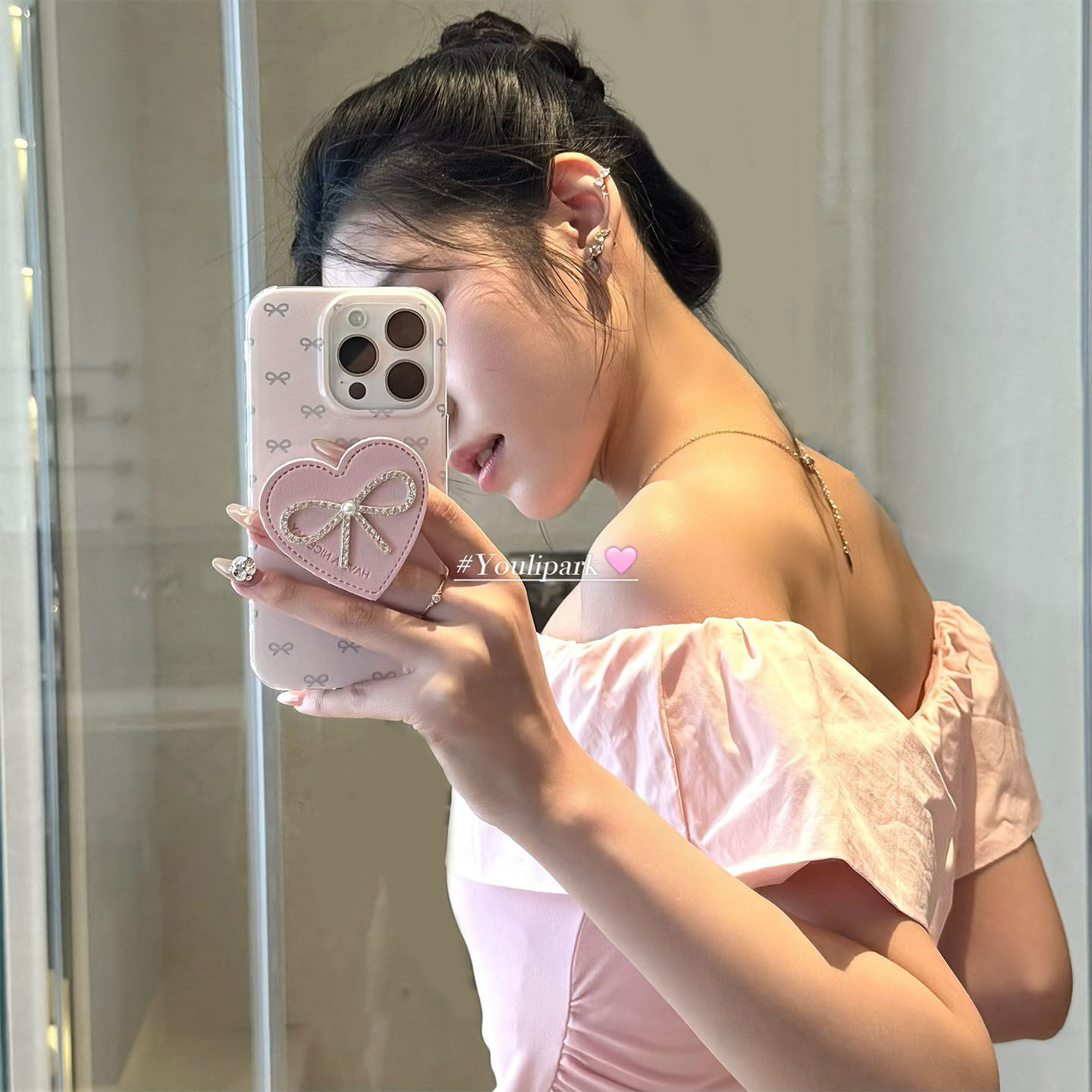 早樱粉闪钻蝴蝶结支架苹果手机壳