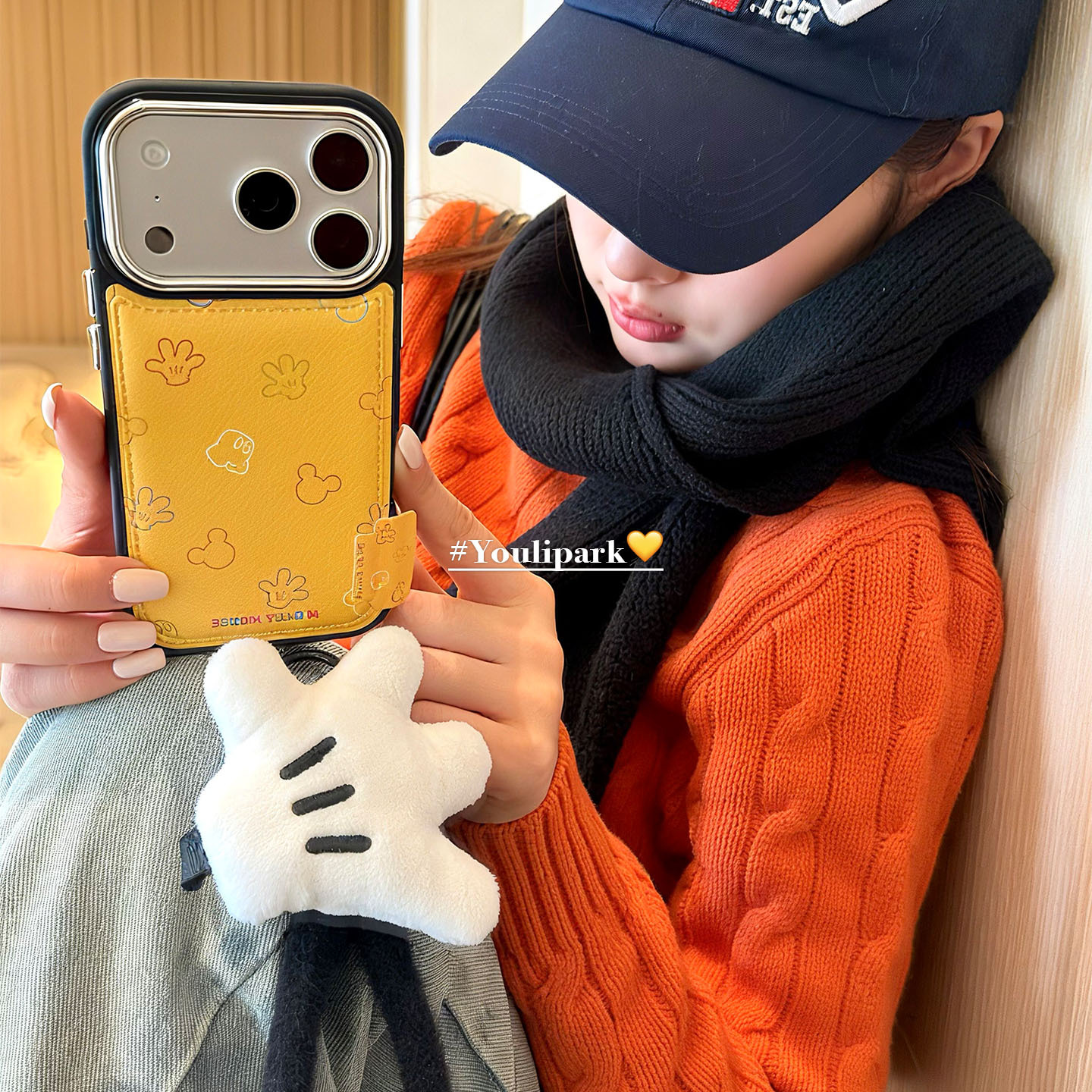 芝士黄线条卡通挂绳苹果手机壳女