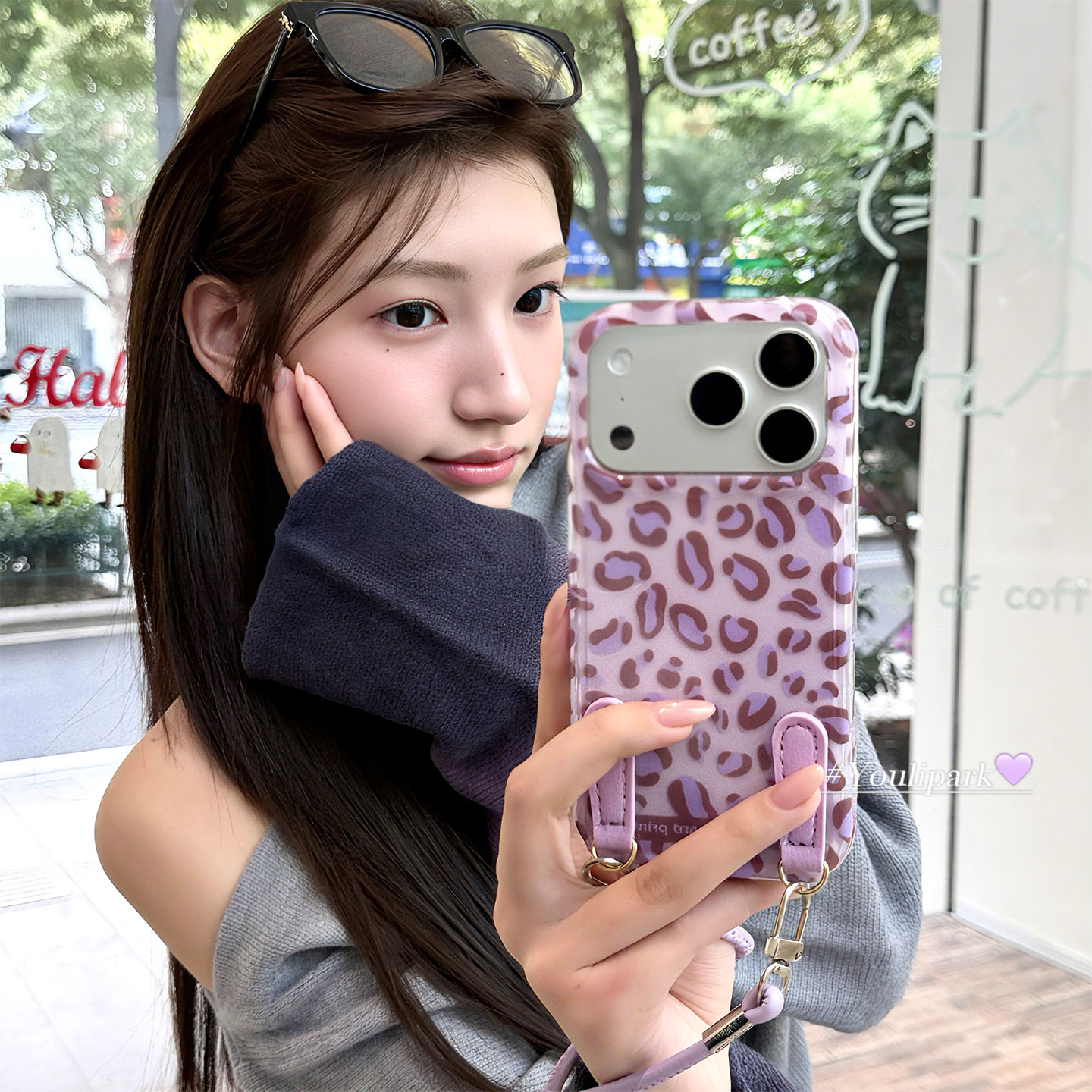 时髦薄雾紫豹纹挂绳苹果手机壳女