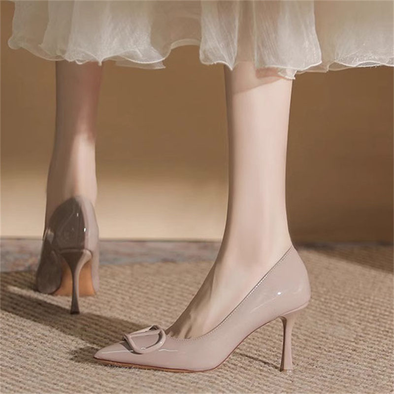裸色高跟鞋女细跟2025年春秋新款配裙子法式气质漆皮尖头通勤单鞋