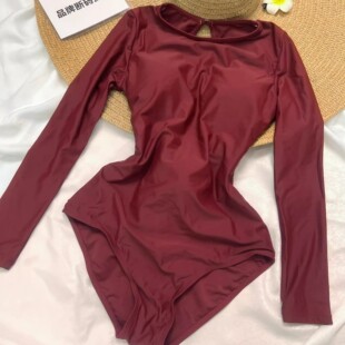 欧美惊艳大露背性感连体长袖 拍照贼出片 防晒泳衣 折扣 品牌断码