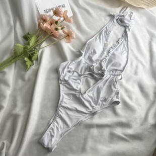 深V低胸性感连体泳衣海边遮肚显瘦辣妹比基尼泳装 品牌断码 折扣