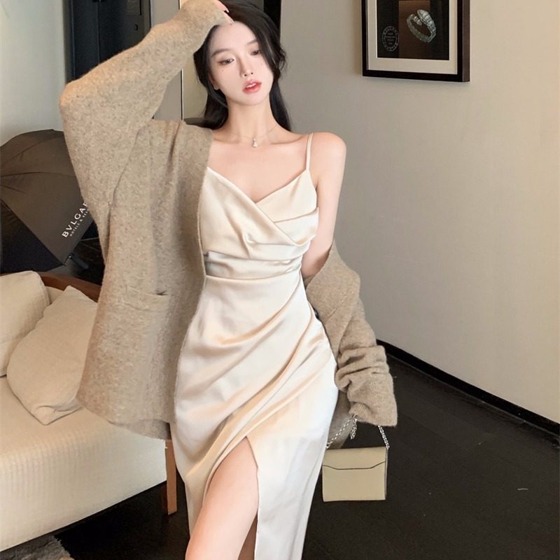 法式丝绸缎面港风性感开叉层次皱褶打底内搭吊带连衣裙晚会礼服裙