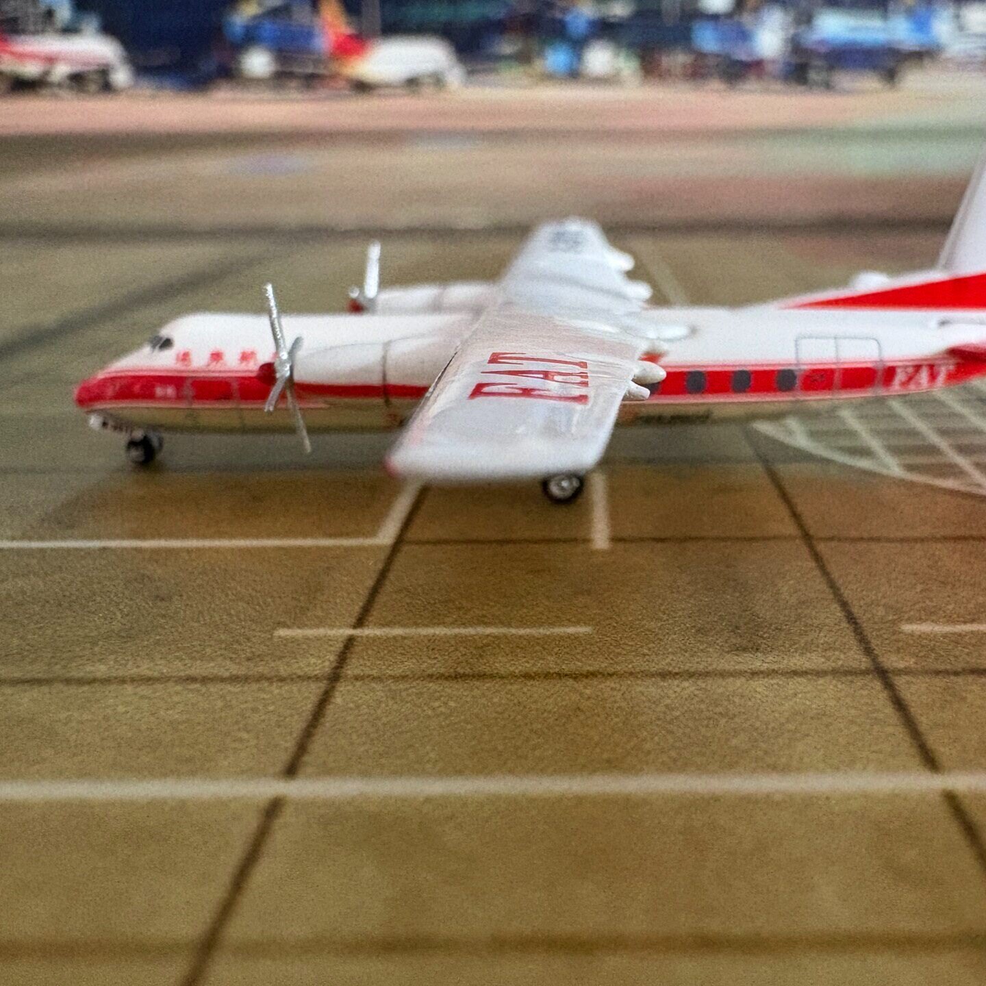 #飞机模型 1/400 Yu model ,远东航空公司 德利佩奇HPR.7达特