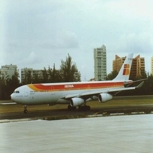 Phoenix1：400合金11986 西班牙航空 A340-300 EC-GLE温馨提示：