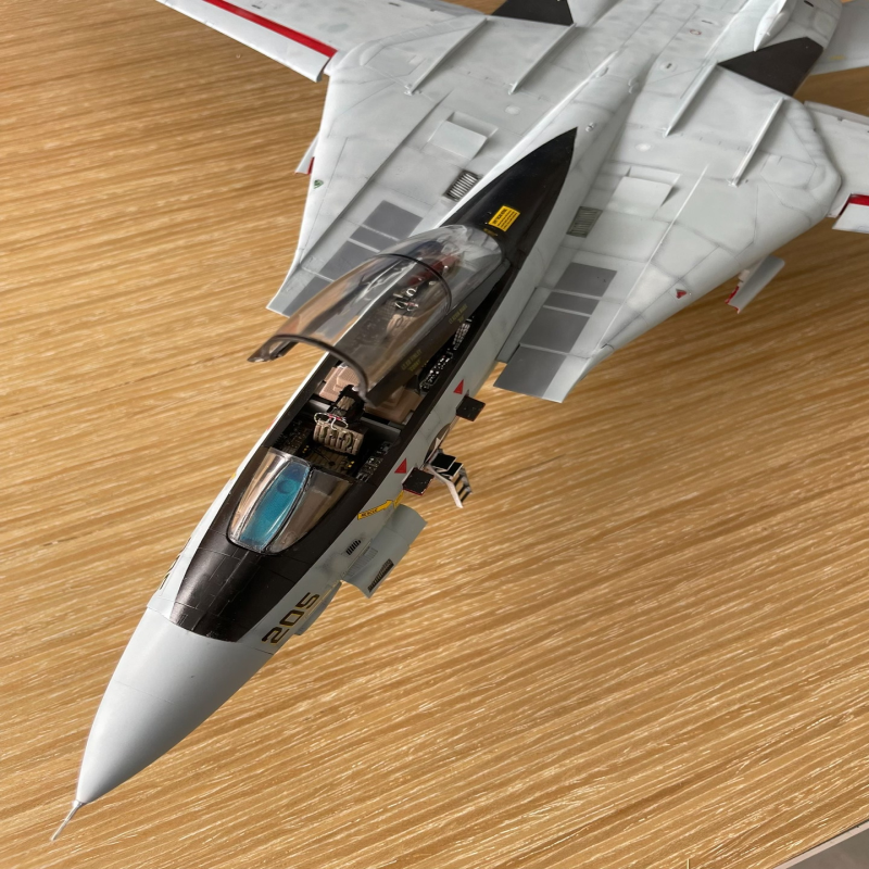 美国F-14A现代战斗机 1/48 成色:全新;比例:1/48;材质:塑料;飞机