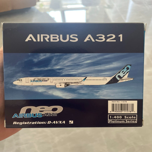 客机模型 Phoenix 1:400 空客A321neo飞机模型，注册号D-AVXA。盒