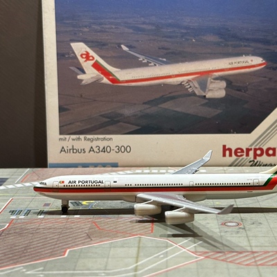1/500飞机模型 tap 葡萄牙航空 a340 herpa 有起疹和脏痕 尾翼有