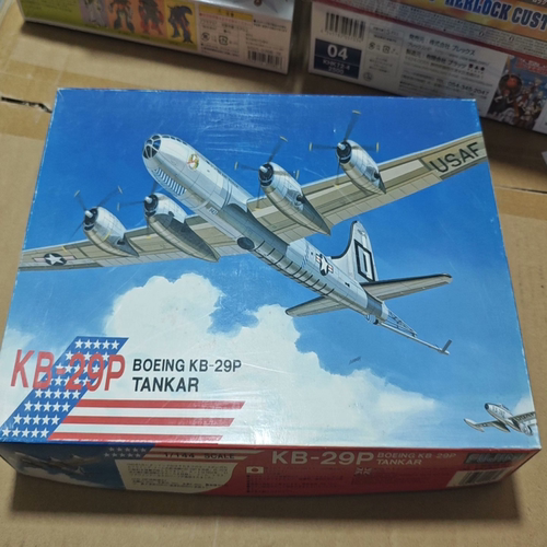 KB-29B BOEING KB-29P TANKAR1/144 外盒拆 内盒未拆 东西齐全2