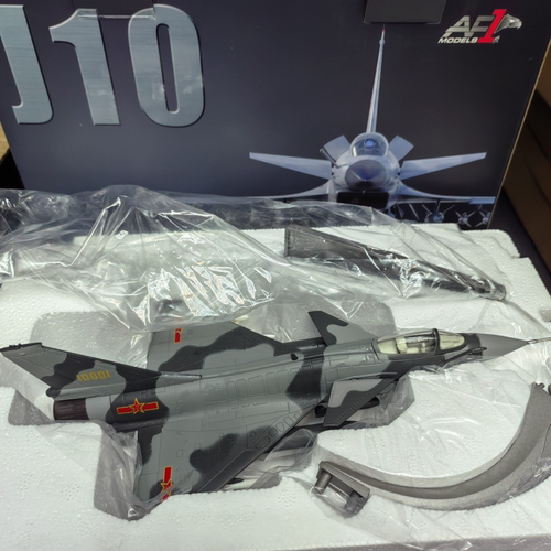 AF11:72精品模型歼10长期合作的供应商，物美价廉，质价比高，