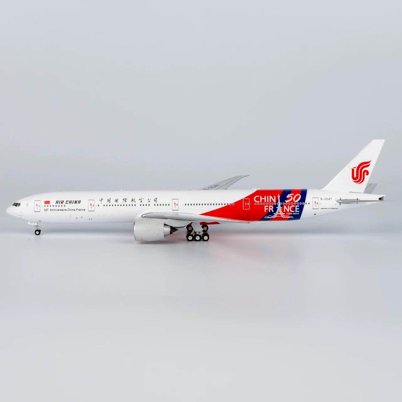 NG1:400中国国际航空波音B777-300ER飞机模型B-2047中法建交比图片