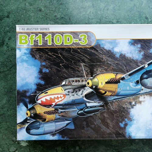 威龙5555 1/48 BF110D3（2010年初版含内构）未拆，版件完好，交