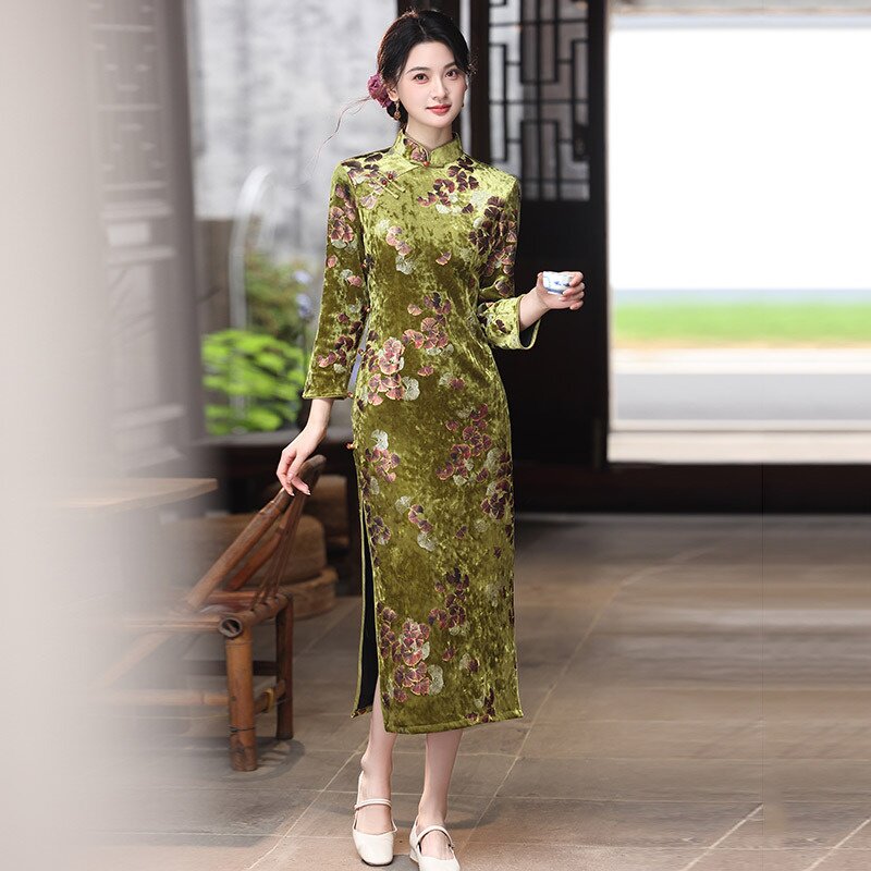 2026新款绿色丝绒加绒冬装国风新中式长袖旗袍冬季厚款改良年