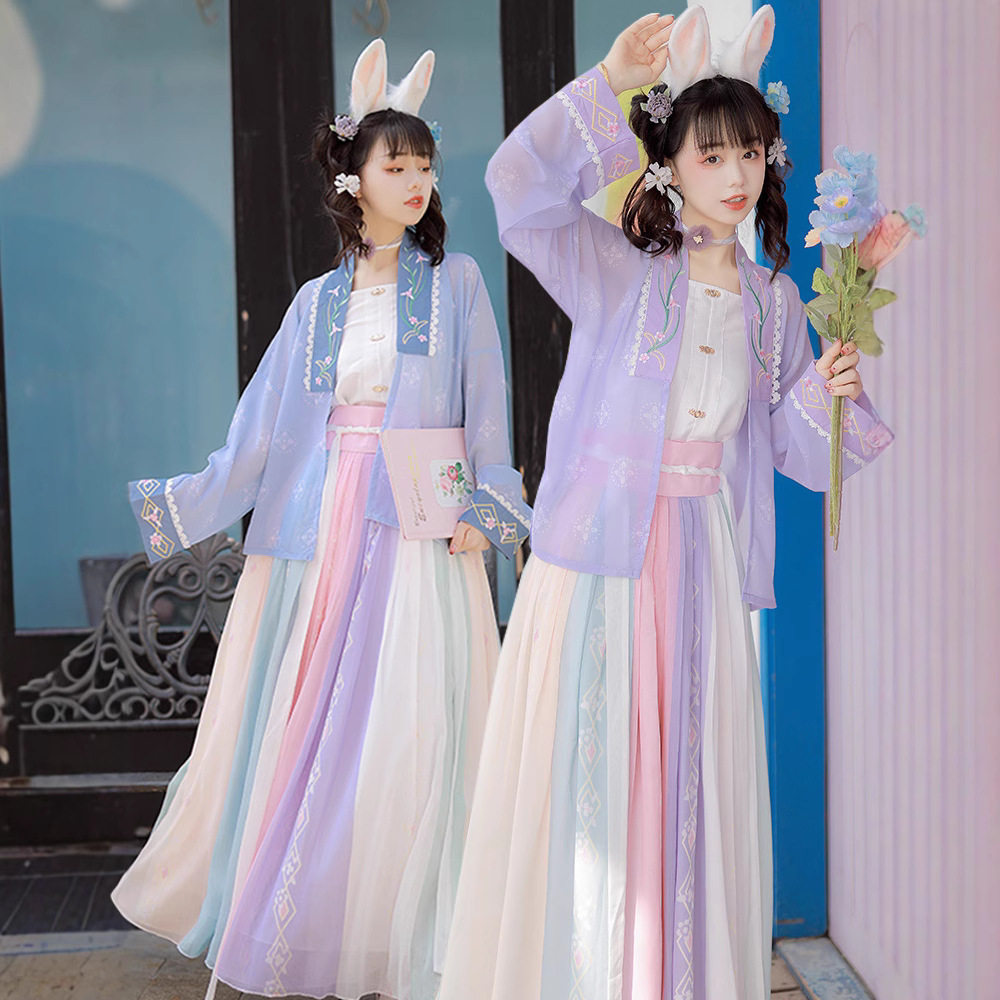 2026新款原创汉服女秋季薄款日常裙清新仙气宋制短褙子抹胸全套装