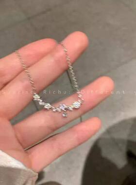 超闪choker锆石小花项链女ins轻奢小众气质高级感精致配饰锁骨链