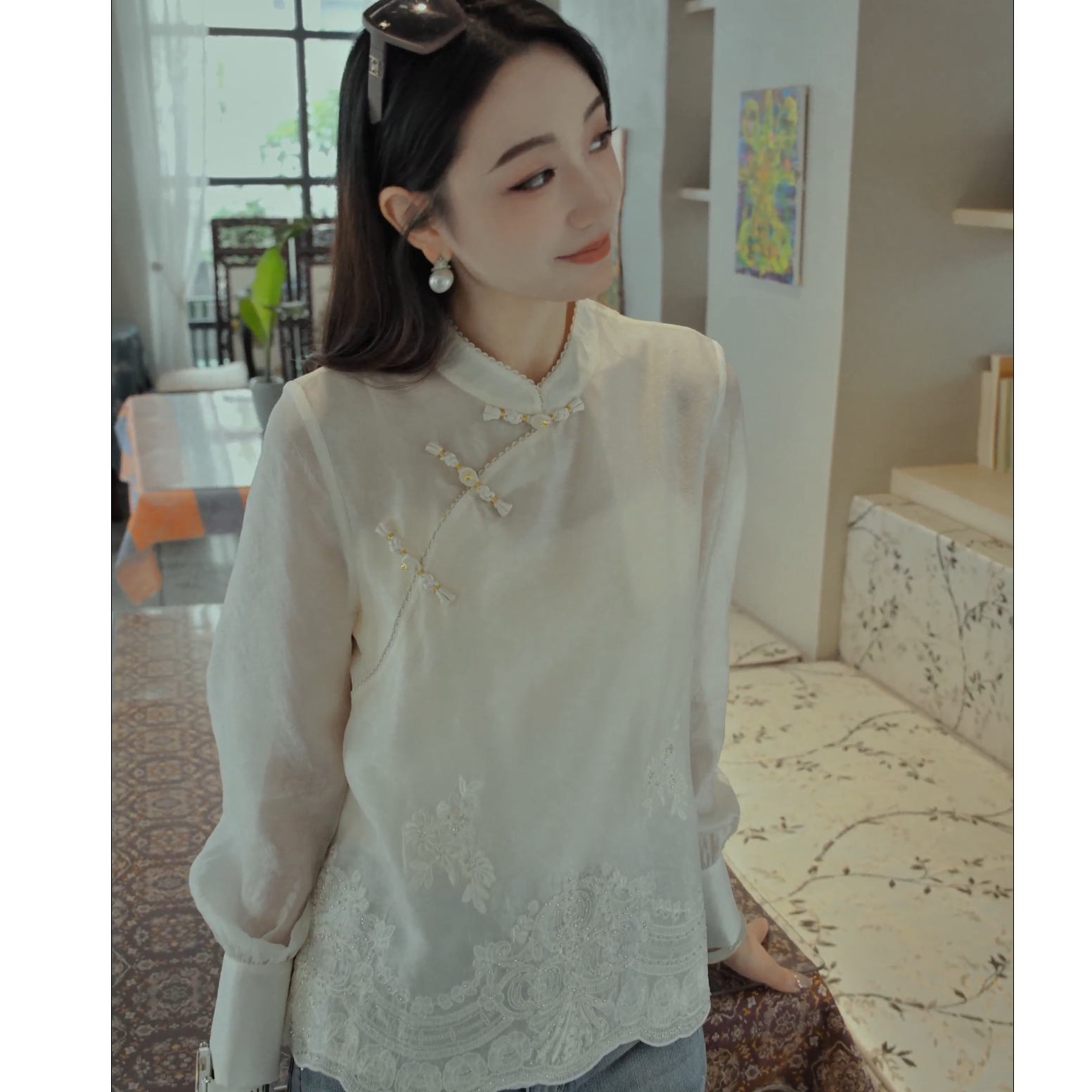 【晶晶定制】百搭流行时尚潮牌女装钉珠刺绣通勤立领短袖1371