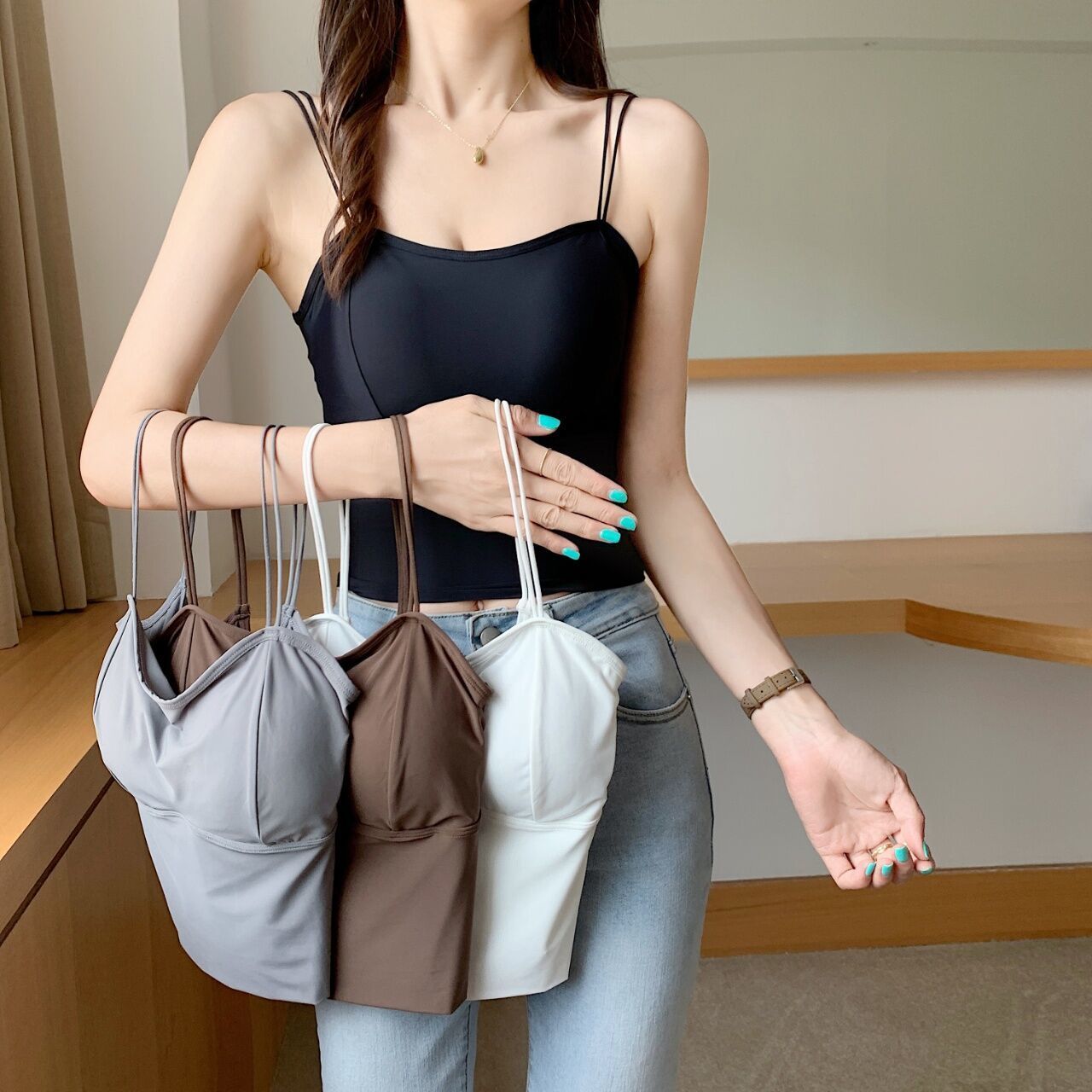 冰丝吊带背心女内搭短款带胸垫图片