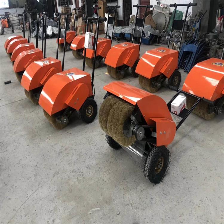 手推式除锈机 多功能钢板型材除锈机 建筑手推彩钢瓦除锈翻新机