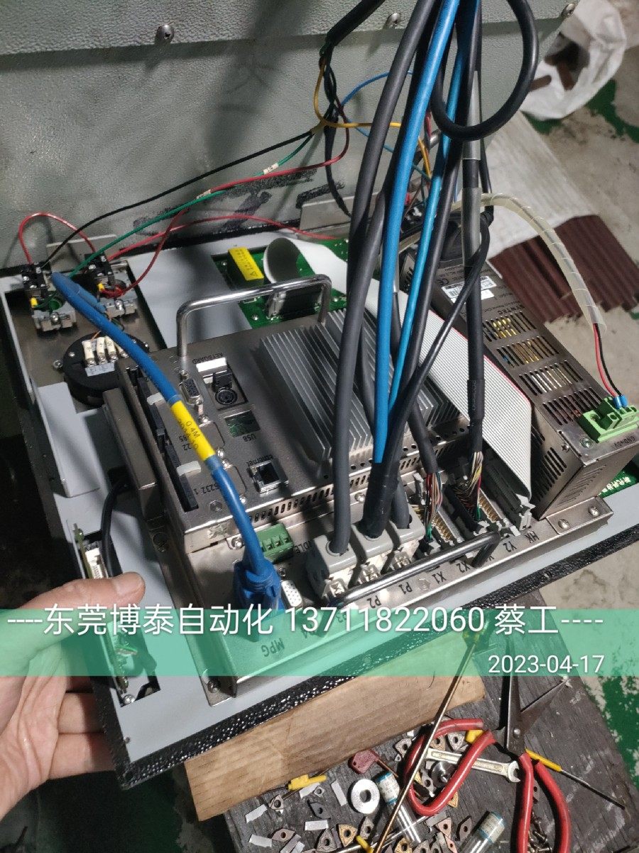 东莞新代syntec 数控系统维修主机io传输错误 死机 白屏 花 黑屏