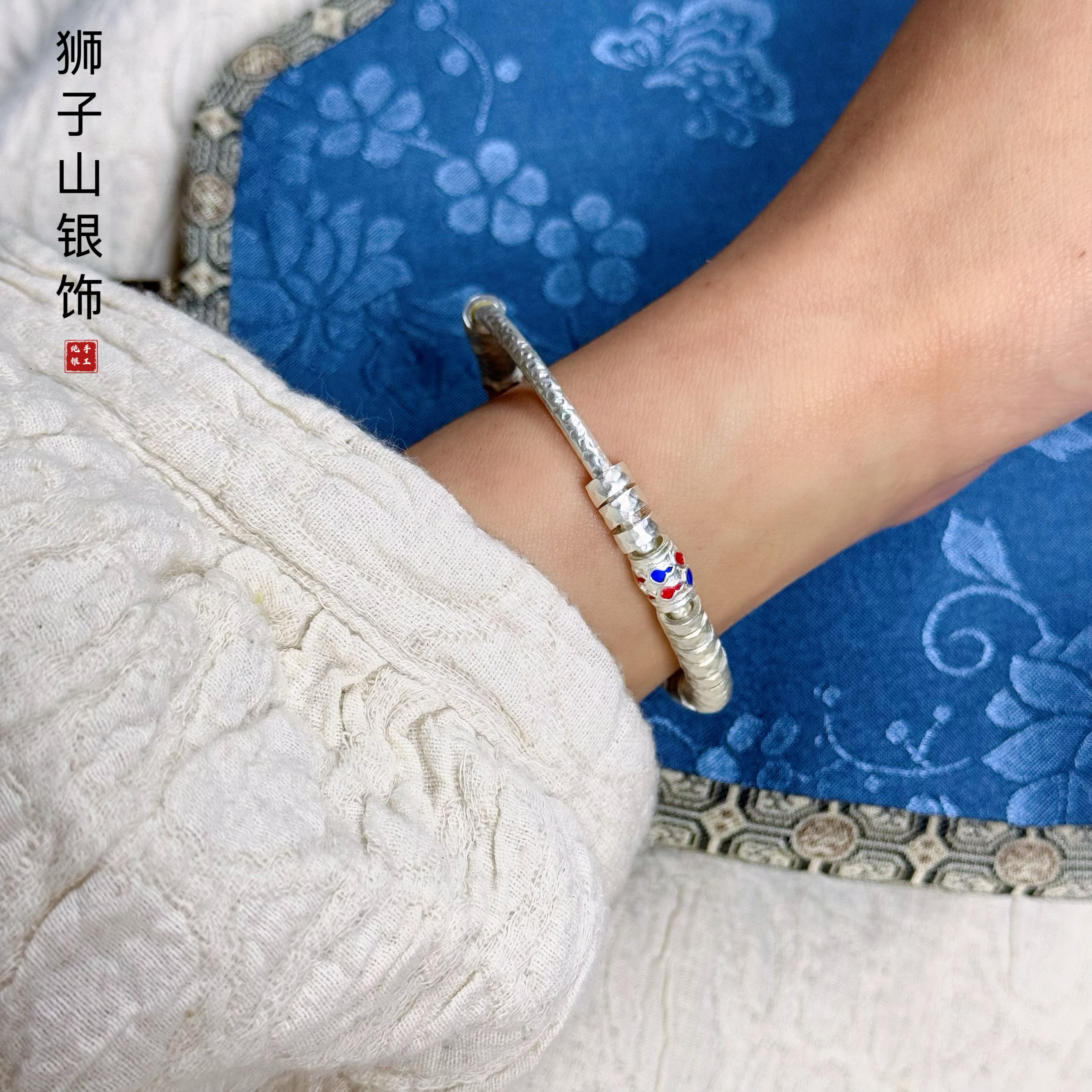 盘缠足银999珐琅新中式开口手镯