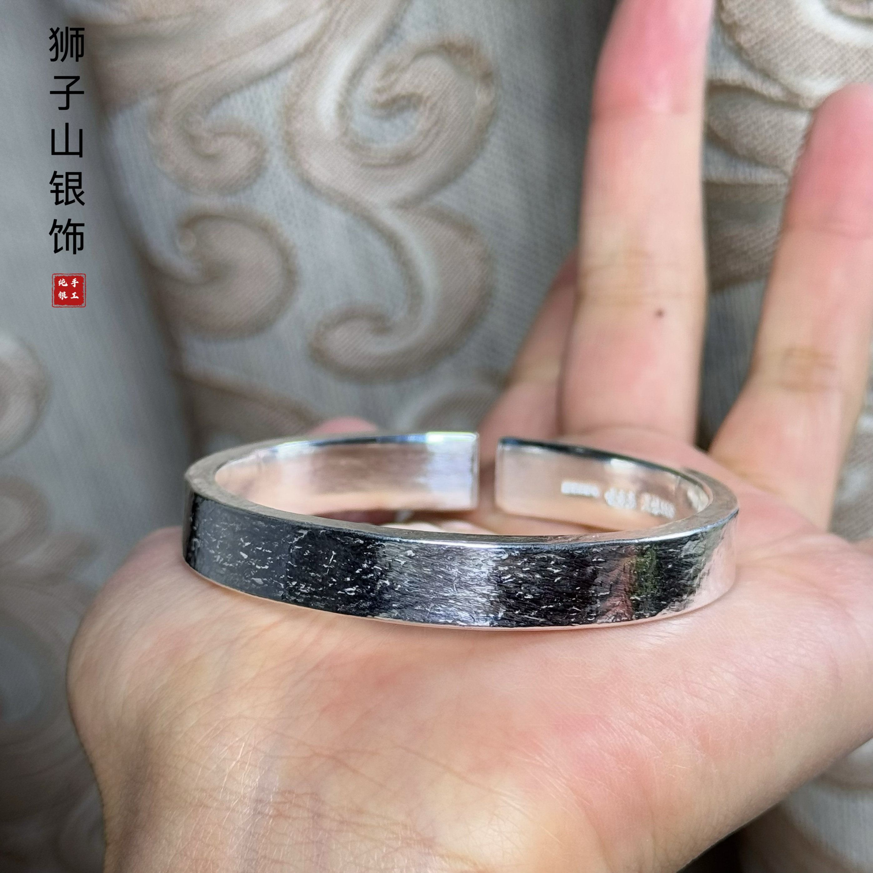 四方麻点足银999锤纹男女开口实心文艺银手镯刻字纯手工定制