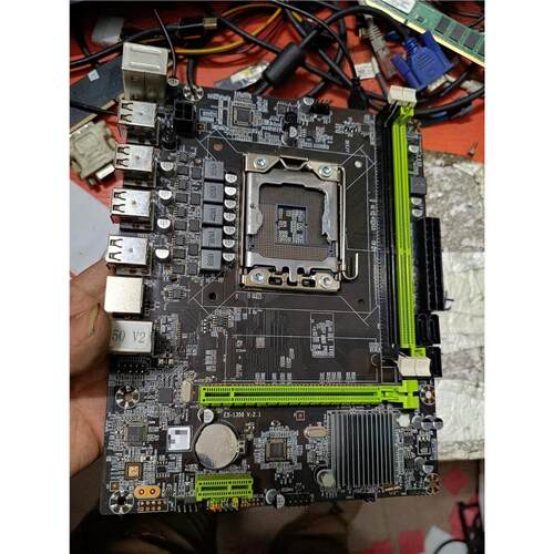 议价X79主板1356针2个9成