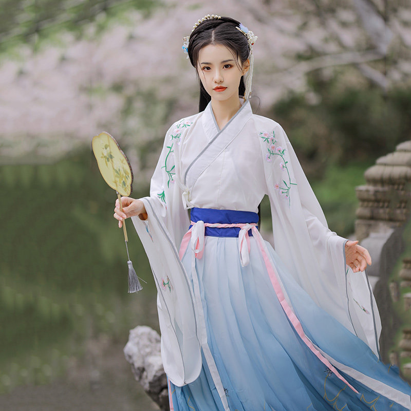 柒零仓库原创【鸾鹤】汉服女学生交领齐腰襦裙渐变色3米摆秋百搭