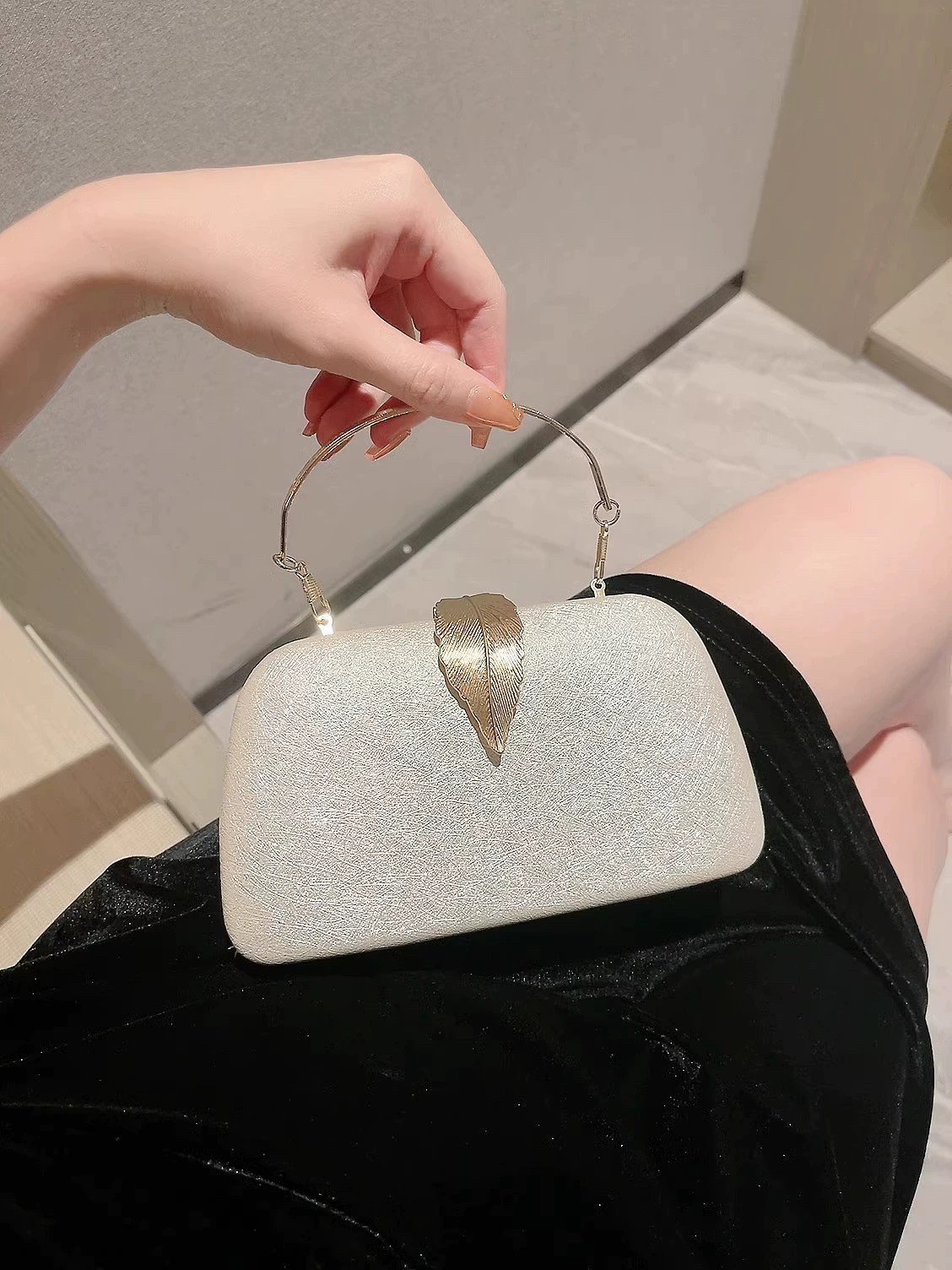 配旗袍晚宴包白色精致独特小包包女手拿手包新款高端晚礼服手提包