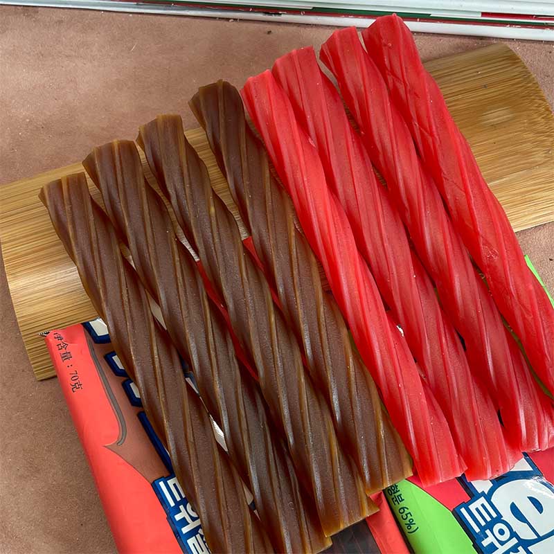 韩国进口yem西瓜可乐味长条糖儿童夹心螺旋形软糖水果糖网红热卖