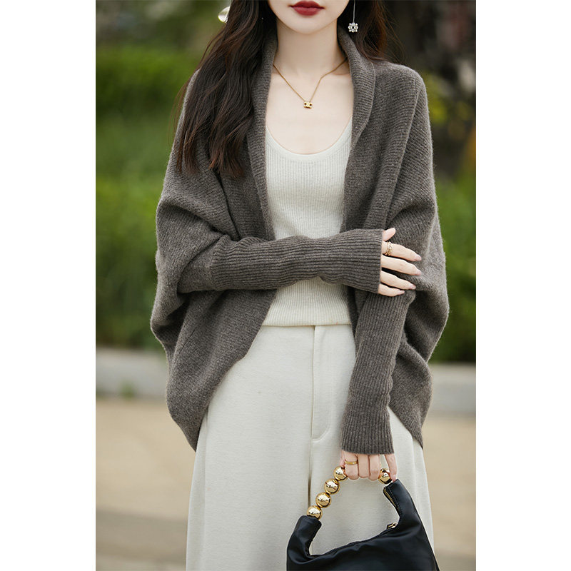 设计感100纯羊毛开衫女茧型针织披肩宽松外搭蝙蝠袖斗篷毛衣外套