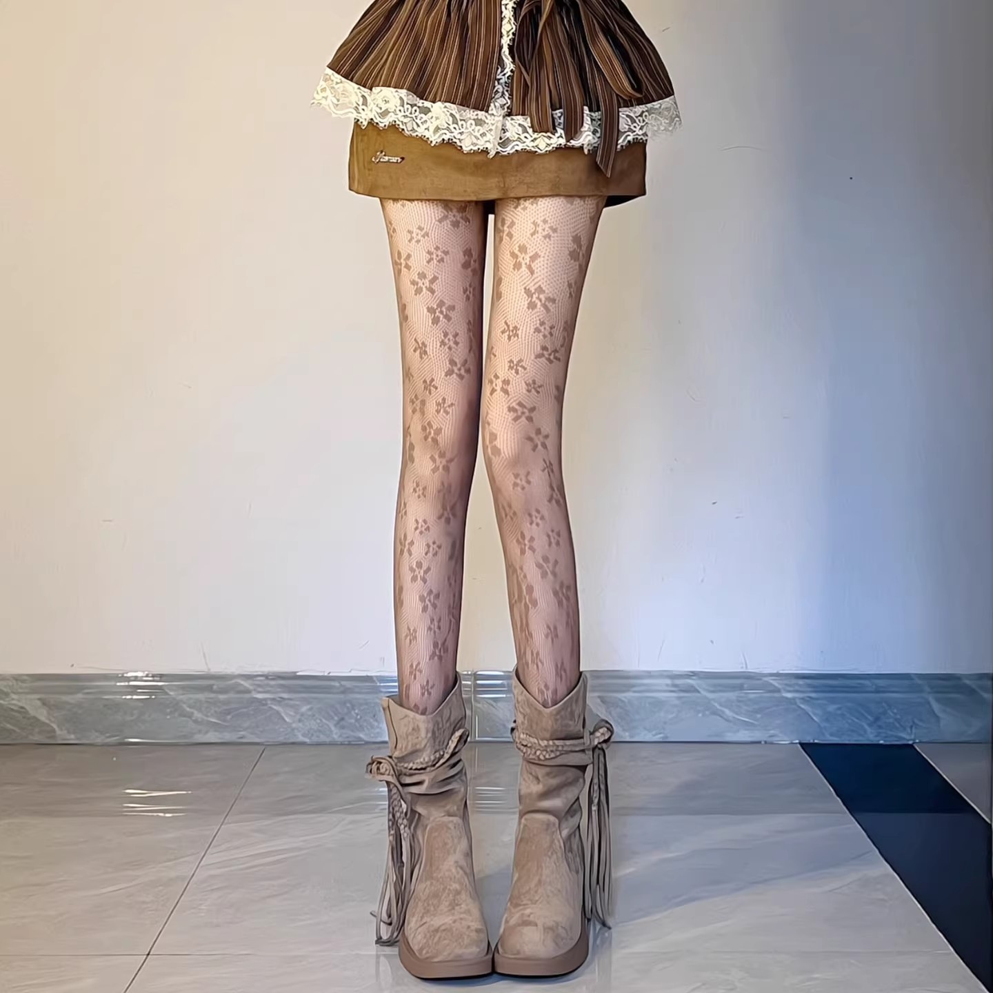 梅花花朵复古咖色显腿长连裤袜