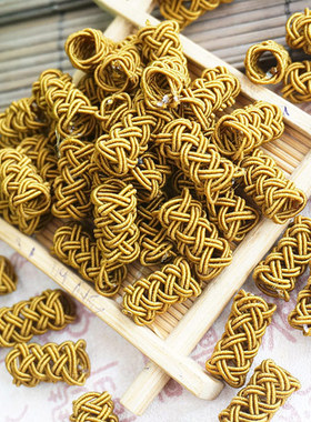 diy手链吊坠饰品编织纽扣结