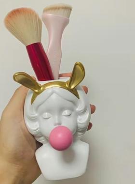 高品质化妆刷收纳桶ins风可爱少女心化妆台桌面眼线眉笔收纳筒花