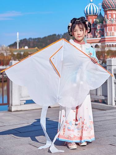 麦元空白涂鸦填色风筝