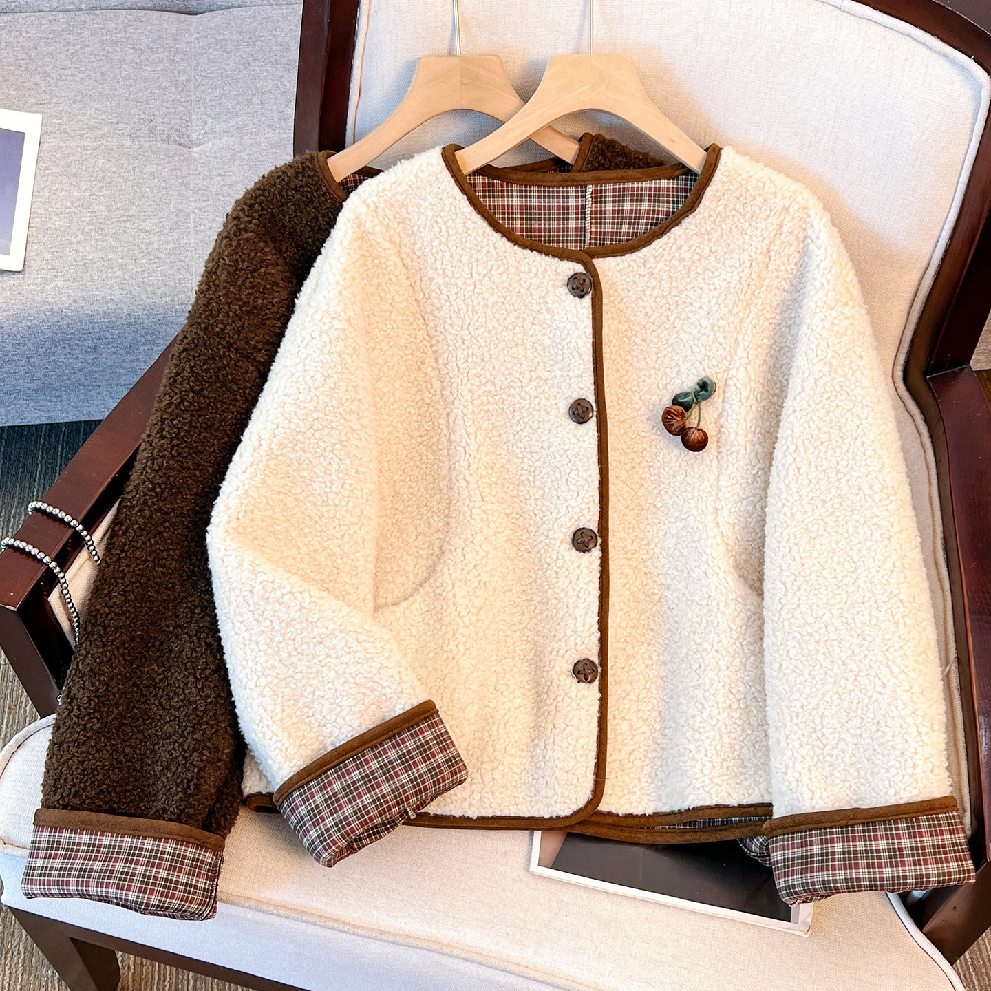 洋气质圆领毛毛外套女2025秋冬新款时尚复古韩版皮毛一体开衫上衣