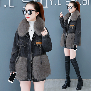 时尚牛仔皮草拼接羽绒服短外套女冬季新款韩版加厚高档设计感上衣