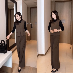 时尚洋气质减龄套装女秋季2024新款西服马甲打底衫阔腿裤三件套潮
