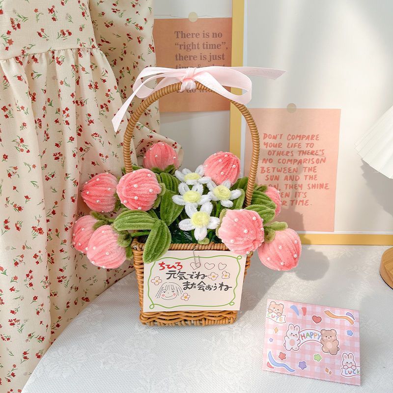 成品草莓扭扭棒diy手工花蓝野餐拍照出片送闺蜜女友创意桌面摆件